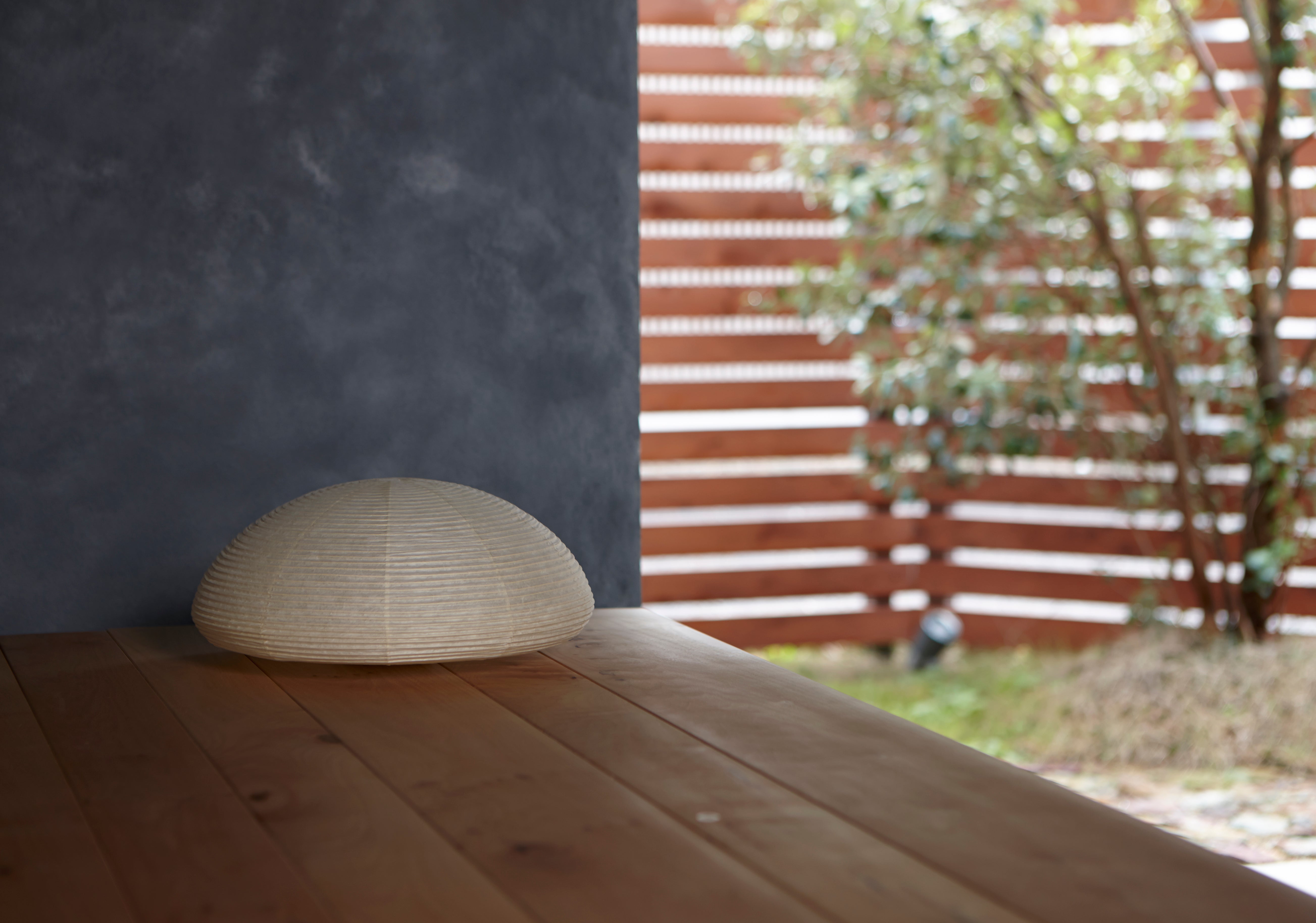 Paper Moon Table Lamp: Saucer